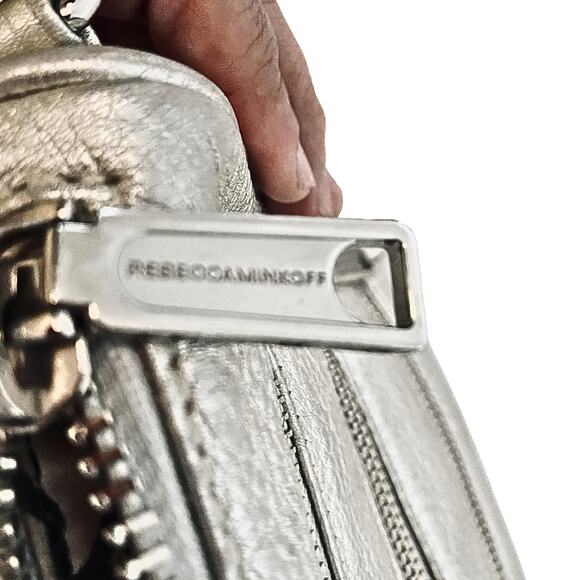 Rebecca Minkoff Metallic Silver Leather Crossbody with Chain Strap - Picture 2 of 9